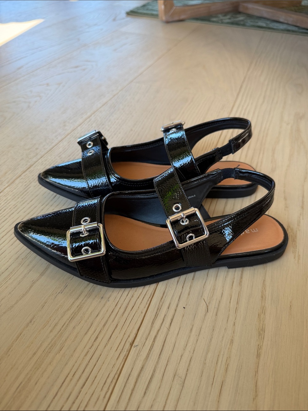 Madden girl  Black Patent Pointed Mary Jane Flats with Buckle Straps size 7 - Picture 3 of 6